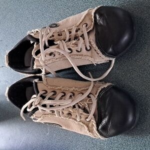 Dance shoes